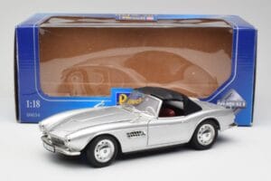 BMW 507 Srebrny Revell 1:18 9034 Metal — zdjęcie 8 z 8