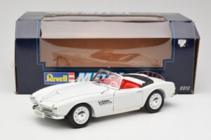 BMW 507 Touring Sport Feather White Revell 1:18 8810 Metal — zdjęcie 8 z 8