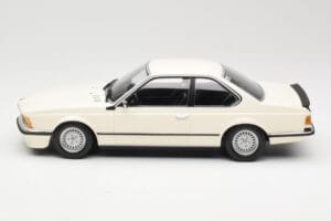 BMW 635 CSi E24 Biały Minichamps 1:18 155028102 Metal — zdjęcie 3 z 6