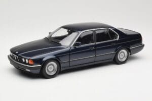 BMW 730i E32 Niebieski Metallic Minichamps 1:18 100023006 Metal