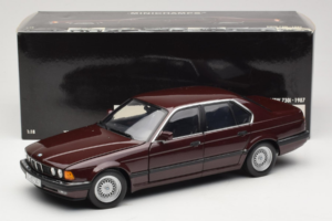 BMW 730i E32 Red Metallic Minichamps 1:18 100023001 Metal — zdjęcie 8 z 8