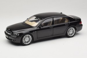BMW 760Li E66 Individual Czarny Kyosho 1:18 08573RB Metal