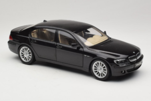 BMW 760Li E66 Individual Czarny Kyosho 1:18 08573RB Metal — zdjęcie 6 z 8