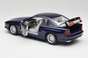 BMW E31 850i Mauritius Niebieski Maisto 1:18 438813100299 Metal — zdjęcie 5 z 8