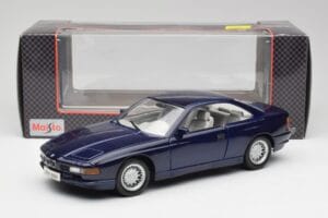BMW E31 850i Mauritius Niebieski Maisto 1:18 438813100299 Metal — zdjęcie 8 z 8