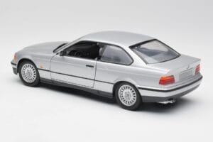 BMW 3 Series E36 Coupe Srebrny UT Models 1:18 180023321 Metal — zdjęcie 7 z 8
