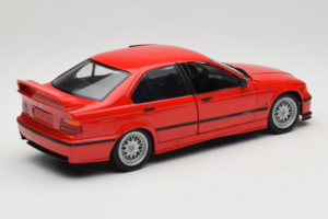 BMW 318is E36 Hellrot UT Models 1:18 180024302-R1 Metal — zdjęcie 3 z 8