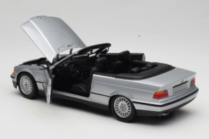 BMW 3 Series E36 Kabriolet Srebrny UT Models 1:18 BMW008 Metal — zdjęcie 5 z 8