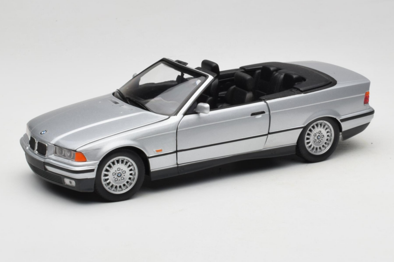 BMW 3 Series E36 Kabriolet Srebrny UT Models 1:18 BMW008 Metal