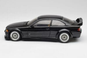 BMW E36 M3 GTR Street Cosmos Czarny UT Models 1:18 20481 Metal — zdjęcie 4 z 8