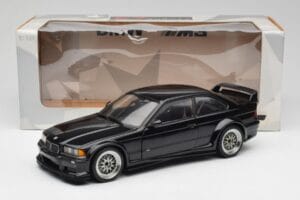 BMW E36 M3 GTR Street Cosmos Czarny UT Models 1:18 20481 Metal — zdjęcie 8 z 8