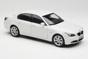 BMW E60 545i Alpine Biały Kyosho 1:18 08591W Metal — zdjęcie 6 z 8