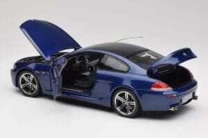 BMW M6 E63 Niebieski Kyosho 1:18 80430413351 Metal — zdjęcie 5 z 8