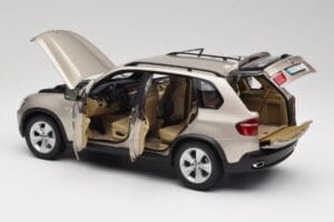 BMW X5 E70 4.8i Platinum Brązowy Metalik Kyosho 1:18 80430413413 Metal — zdjęcie 5 z 8
