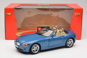 BMW Z4 E85 Maldives Blue Bburago 1:18 34046BLUE Metal — zdjęcie 8 z 8