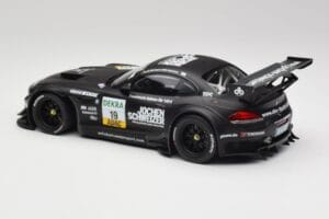 BMW Z4 E89 GT3 #19 Pixum C. Hurtgen / D. Baumann Spa 24 Hours Winner 2013 Minichamps 1:18 151132399 Metal — zdjęcie 5 z 6