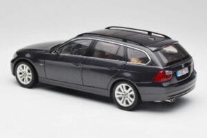 BMW 330i E91 Touring Ciemnoszary Kyosho 1:18 80430394360 Metal — zdjęcie 7 z 8