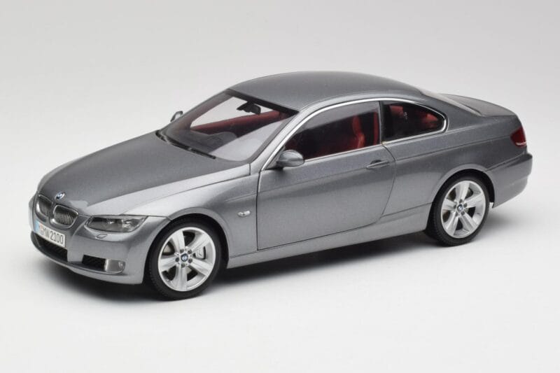 BMW 330i E92 Coupe Szary Metalik Kyosho 1:18 80430407220 Metal