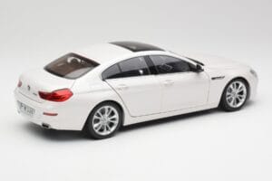 BMW 6 F06 Gran Coupe Mineral Biały Paragon 1:18 80432218741 Metal — zdjęcie 3 z 8