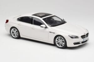 BMW 6 F06 Gran Coupe Mineral Biały Paragon 1:18 80432218741 Metal — zdjęcie 6 z 8