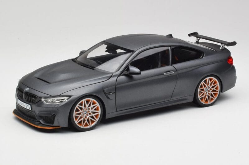 BMW M4 F82 GTS Frozen Szary Minichamps 1:18 80432411555 Metal