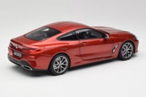 BMW M850i G15 Pomarańczowy Metallic Norev 1:18 183285 Metal — zdjęcie 3 z 8