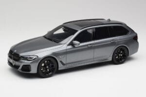 BMW G61 530e M Sport Touring Mineral Szary GT Spirit 1:18 GT485 Żywica