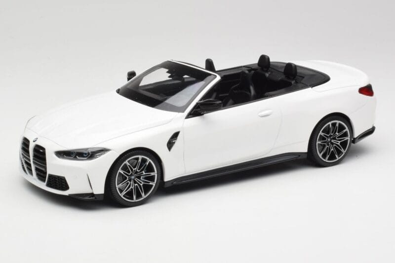 BMW M4 G82 Kabriolet Alpine White Minichamps 1:18 155021031 Metal