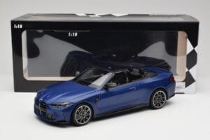 BMW M4 G82 Kabriolet Frozen Portimao Blue Minichamps 1:18 155021030 Metal — zdjęcie 6 z 6