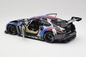 BMW M4 GT3 G82 #1 Test Version 2021 Minichamps 1:18 113222003 Metal — zdjęcie 5 z 8