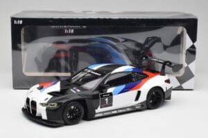 BMW M4 GT3 Presentation Car 2021 Minichamps 1:18 155212000 Metal — zdjęcie 6 z 6