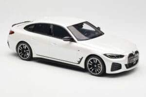 BMW i4 M50 G26 Mineral Biały Metaliczny Otto 1:18 OT1074 Żywica — zdjęcie 4 z 6