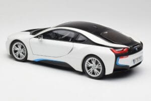 BMW i8 Crystal Biały Paragon 1:18 80432336841 Metal — zdjęcie 7 z 8