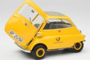 BMW Isetta 250 Deutsche Bundespost Revell 1:18 925 Metal — zdjęcie 2 z 8