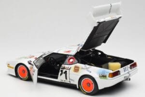 BMW M1 #83 Danner Bayern C. Danner / L. Oberndorfer 24 Hours of Le Mans 1981 Minichamps 1:18 80430306592 Metal — zdjęcie 5 z 8
