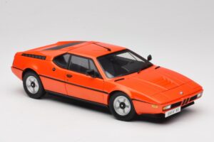 BMW M1 Pomarańczowy Minichamps 1:18 80432411549 Metal — zdjęcie 6 z 8