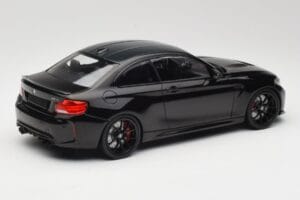 BMW M2 CS F87 Czarny Metallic z czarnymi felgami Minichamps 1:18 155021026 Metal — zdjęcie 2 z 6