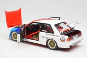 BMW M3 E30 #46 R. Ravaglia / E. Pirro WTCC Calder Park 1987 Minichamps 1:18 180872046-O Metal — zdjęcie 5 z 8