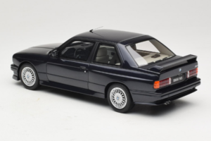 BMW M3 E30 Europameister Macau Blue Otto 1:18 OT1216 Metal — zdjęcie 5 z 6