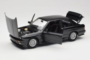 BMW M3 E30 Black Metallic Minichamps 1:18 180020306 Metal — zdjęcie 2 z 8