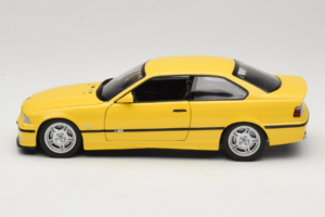 BMW M3 E36 Dakar Yellow UT Models 1:18 180022300 Metal — zdjęcie 4 z 8