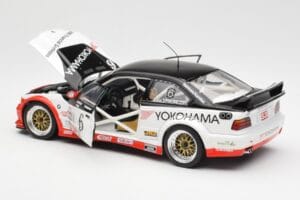 BMW M3 E36 GTR #0 B. Auberlen / M. Simo / P. Cunningham Daytona 24 Hours 1998 UT Models 1:18 39816 Metal — zdjęcie 5 z 8
