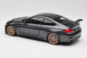 BMW M4 F82 GTS Mineral Grey Metallic Minichamps 1:18 110025222 Metal — zdjęcie 7 z 8