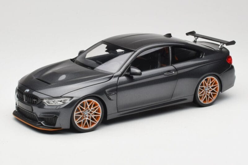BMW M4 F82 GTS Mineral Grey Metallic Minichamps 1:18 110025222 Metal