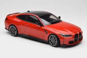 BMW M4 F82 Imola Red Metallic Minichamps 1:18 155020121 Metal — zdjęcie 4 z 6