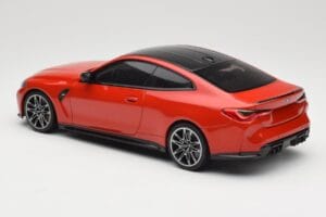 BMW M4 F82 Imola Red Metallic Minichamps 1:18 155020121 Metal — zdjęcie 5 z 6