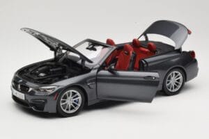 BMW M4 F83 Kabriolet Mineral Grey Paragon 1:18 80432339610 Metal — zdjęcie 2 z 8