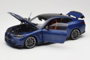 BMW M4 G82 Niebieski Metallic Minichamps 1:18 113020123 Metal — zdjęcie 2 z 8