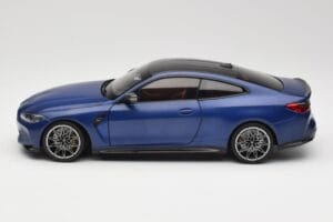 BMW M4 G82 Niebieski Metallic Minichamps 1:18 113020123 Metal — zdjęcie 4 z 8