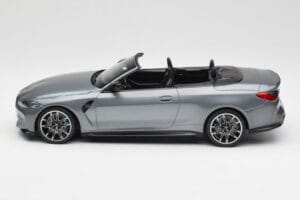 BMW M4 G82 Kabriolet Grey Metallic Minichamps 1:18 155021034 Metal — zdjęcie 3 z 6